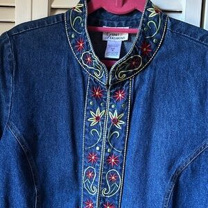 G Unit Fashions GORGEOUS embroidered denim jacket M